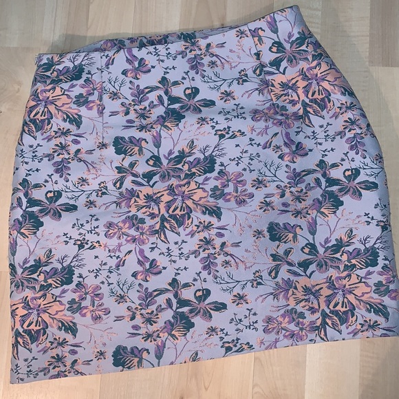 ZARA Jacquard Floral Asymmetric Ruffle Mini Skirt - Picture 6 of 9